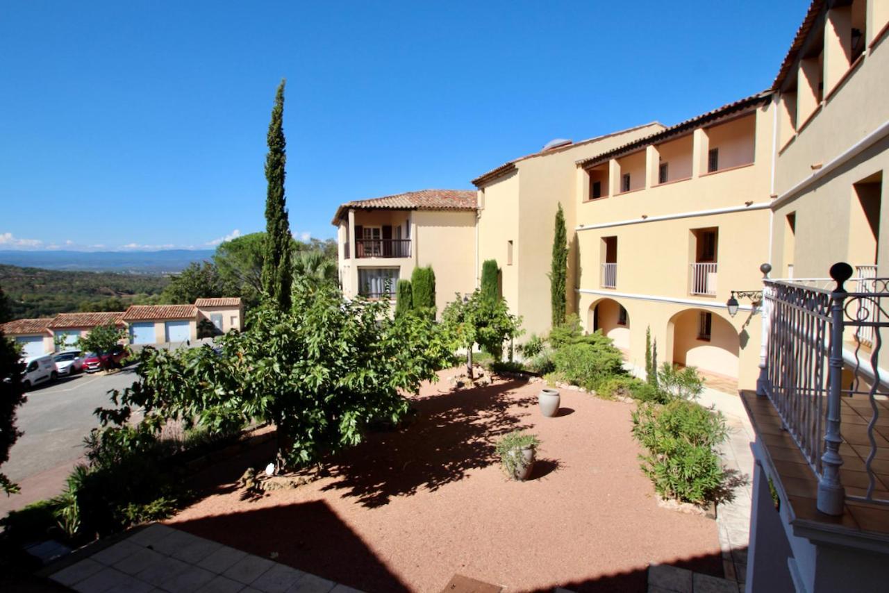 - Domaine Du Golf * Roquebrune-sur Argens