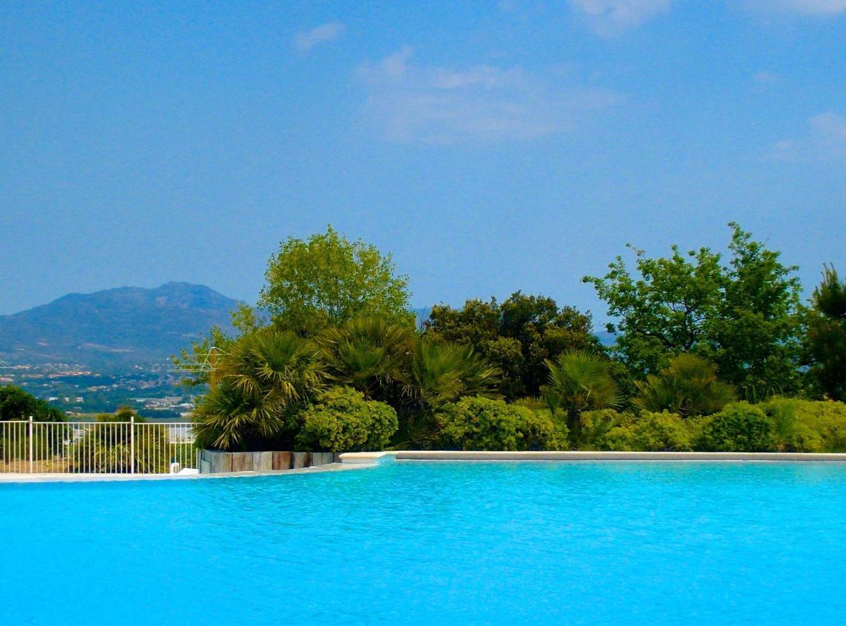 - Domaine Du Golf Appartement Roquebrune-sur Argens