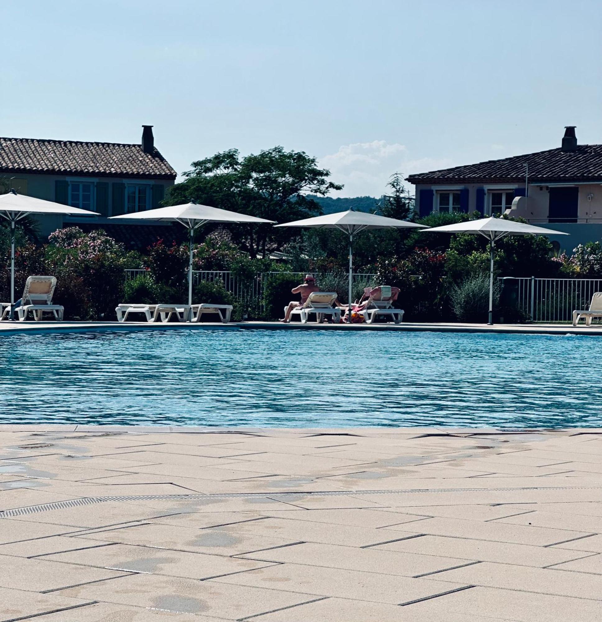 - Domaine Du Golf Appartement Roquebrune-sur Argens